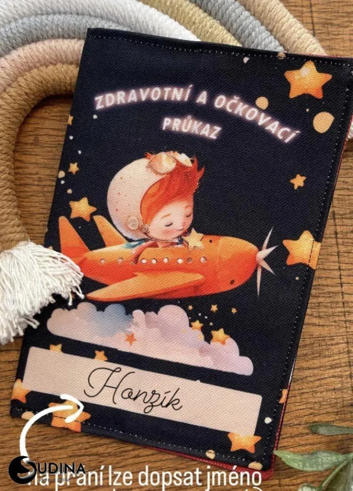 Obal na očkovací průkaz-letadlo